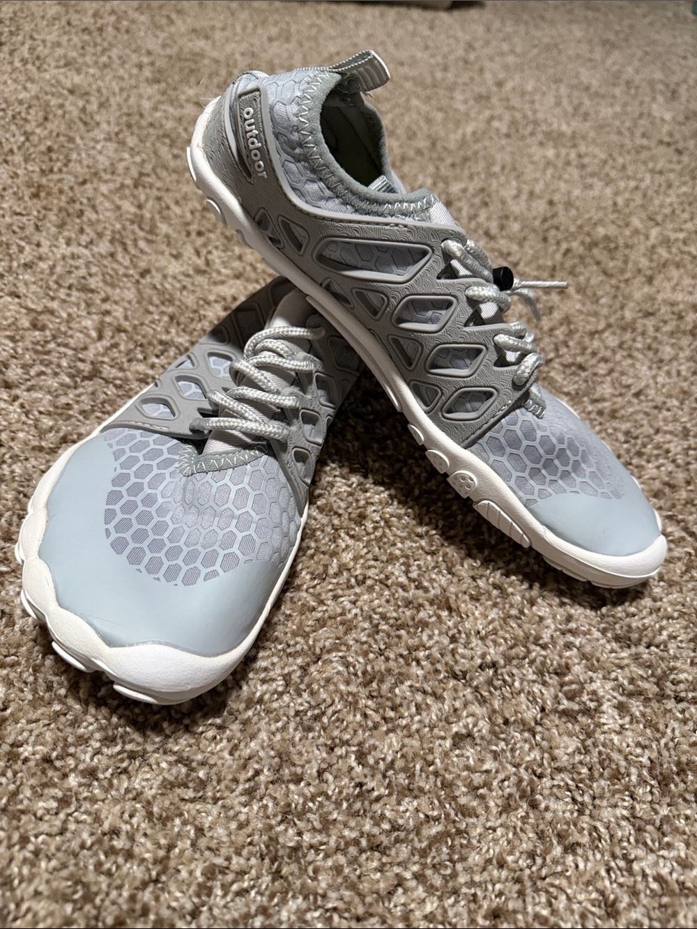 Barefoot outdoor / water shoes (6.5-7 or 37) in gray and white - EUC!